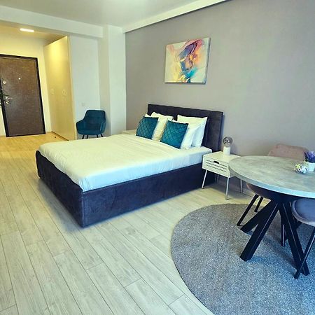 One Fancy Studio Bucarest Esterno foto