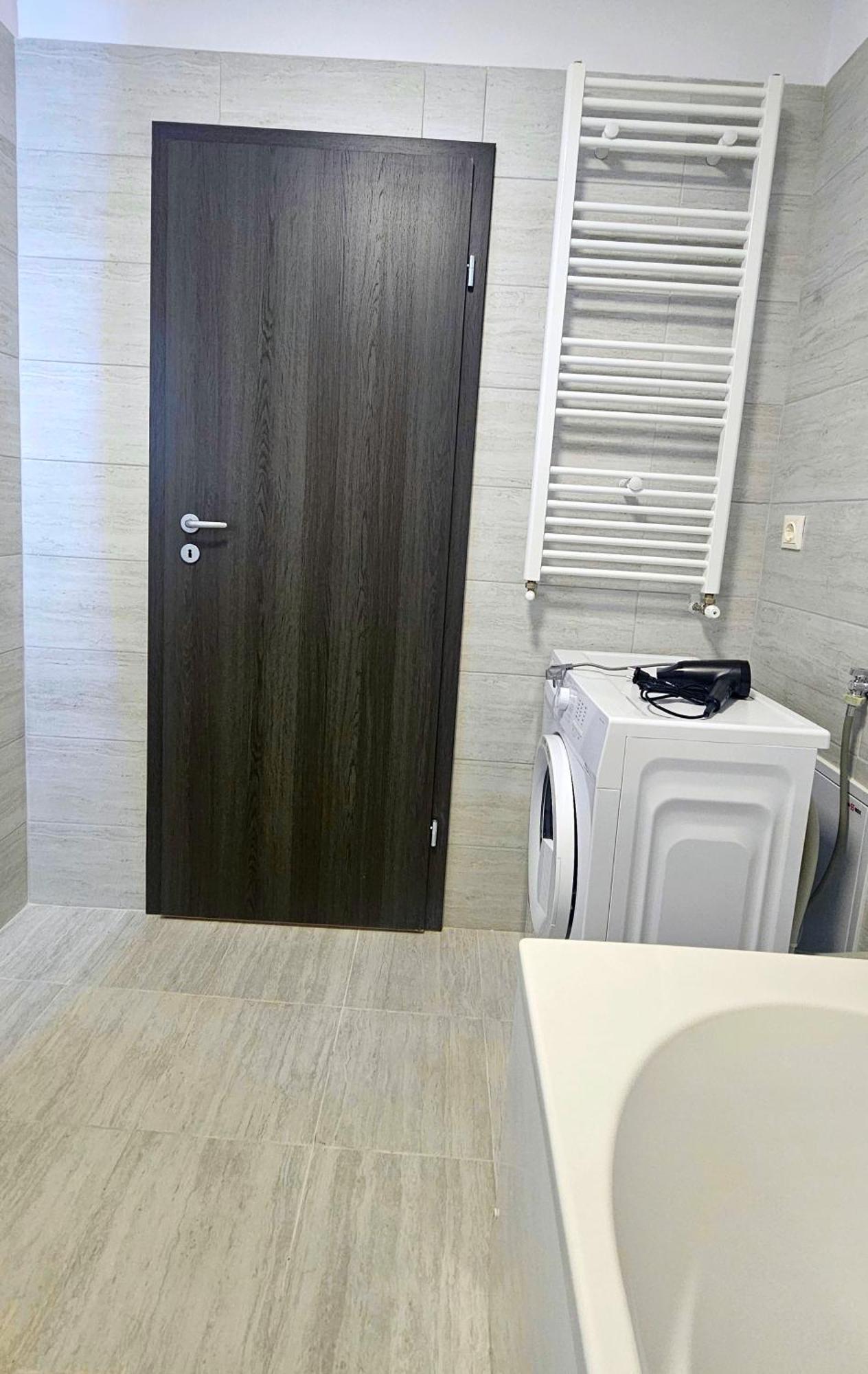 One Fancy Studio Bucarest Esterno foto